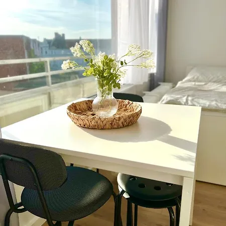 Apartamento Schoene In Linden - 48qm, Moderne Kueche, Bad, Balkon, 4 Personen, Wifi *