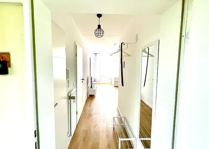 Schoene In Linden - 48qm, Moderne Kueche, Bad, Balkon, 4 Personen, Wifi Appartement