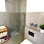 Schoene In Linden - 48qm, Moderne Kueche, Bad, Balkon, 4 Personen, Wifi アパート *