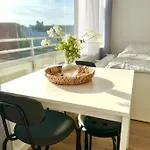 アパート Schoene In Linden - 48qm, Moderne Kueche, Bad, Balkon, 4 Personen, Wifi *