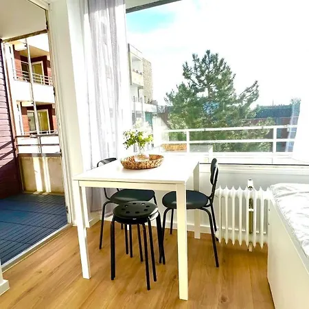 Schoene In Linden - 48qm, Moderne Kueche, Bad, Balkon, 4 Personen, Wifi *